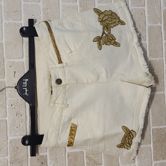 Desigual Women's Soft White Stretch Cotton Summer Shorts (Sz 24) - Picture 1 of 12